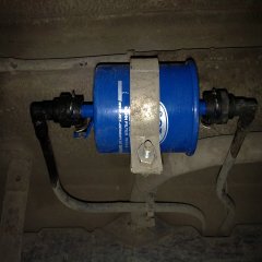 Где находится топливный фильтр на карбюраторных и инжекторных авто