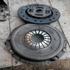 Нужно ли менять маховик при замене сцепления или нет