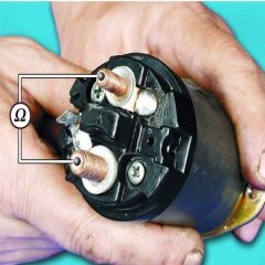 Стартер клацает но не крутит бендикс