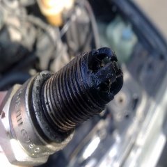 Как просушить свечи на инжекторе и очистить их