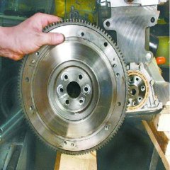 О том, как правильно поставить маховик на двигатель