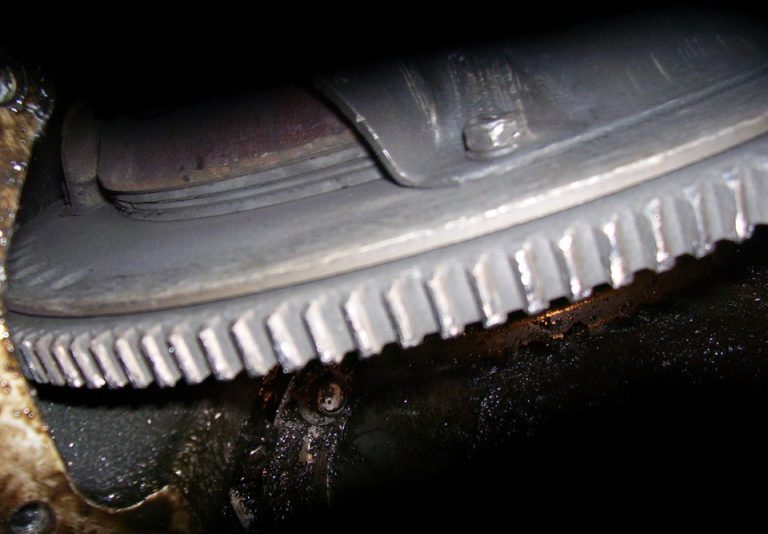 Как проверить венец маховика и как его поменять